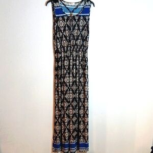 Elegant Black and Blue Patterned Maxi Dress